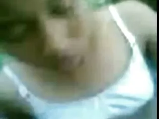 Busty chick ეძებს მისაღებად fucked