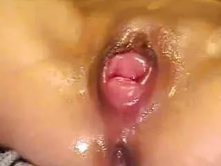 ონლაინ თამაში Chubby Blonde with Angel Face Masturbates