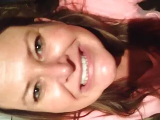 ლიფტი სექსი ქერა MILF